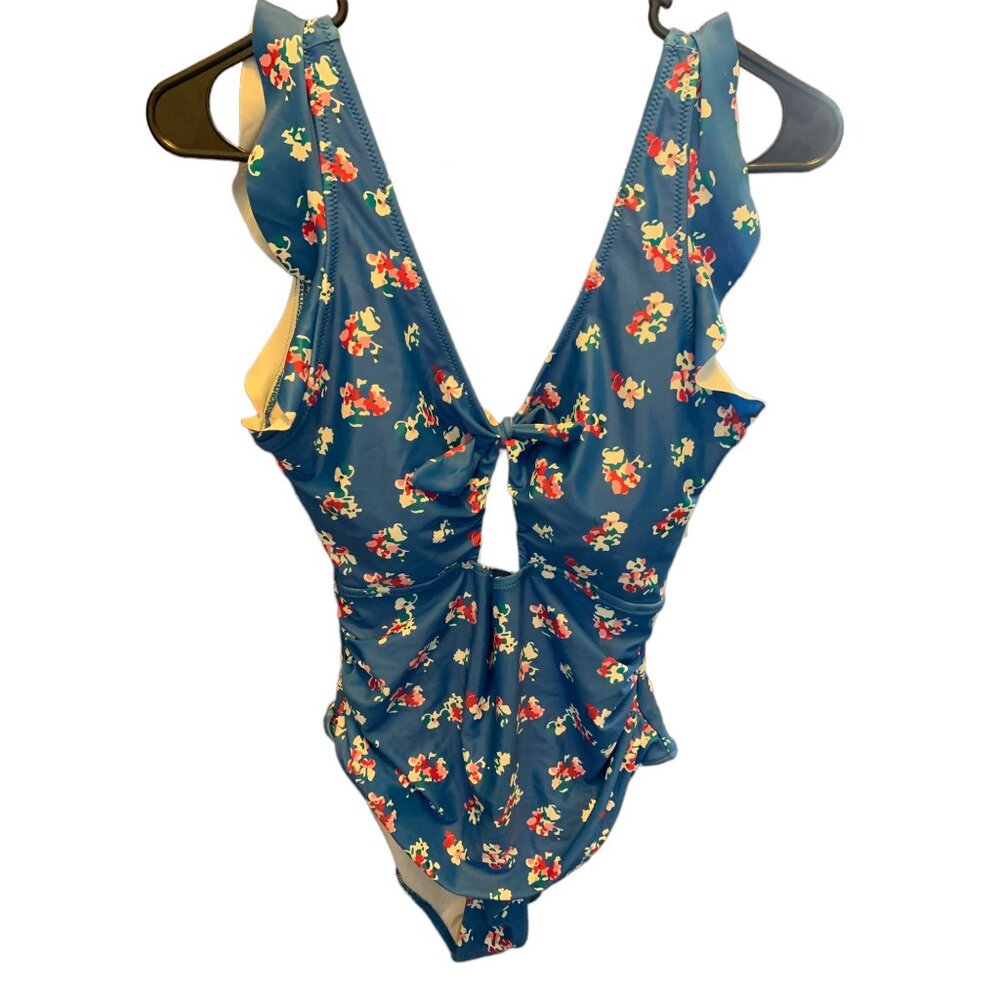 🍒 2/$20 🍒 New Blue Floral One-Piece Bathing Suit with Ruffles